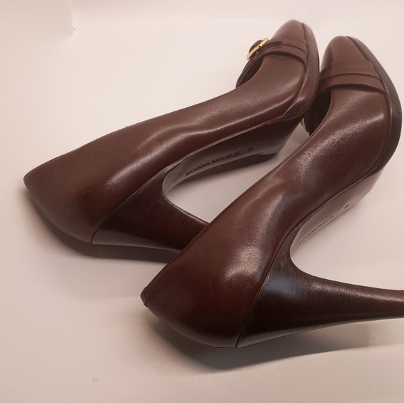 Banana Republic Cinnamon Brown Samanthaup pumps - Picture 7 of 9